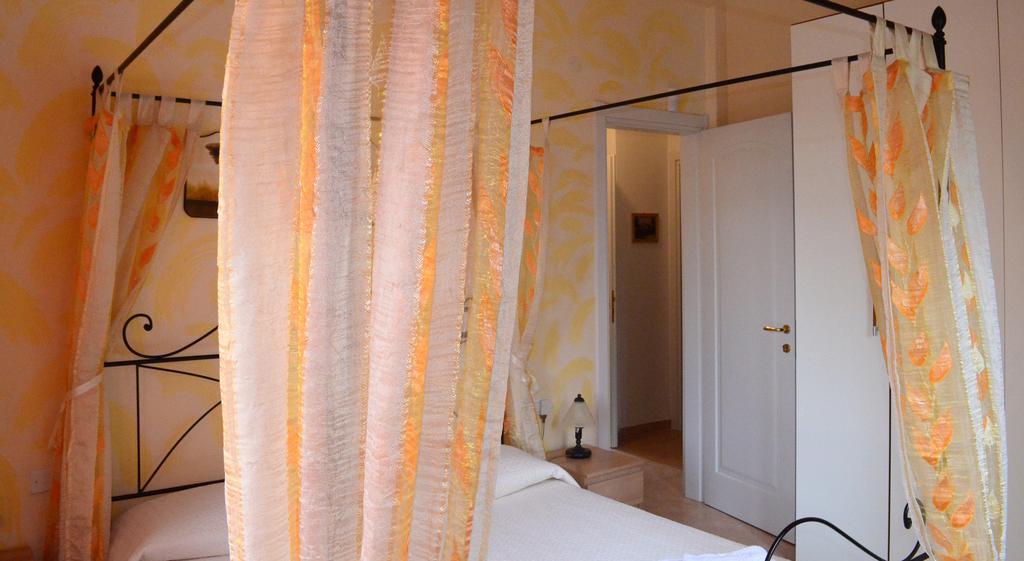 La Casa Delle Rose Room With Air Conditioning La Spezia Luaran gambar